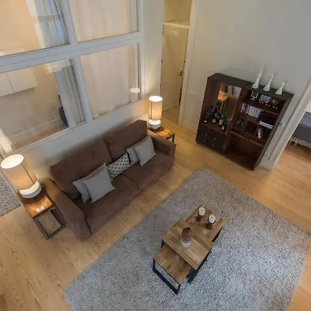 Lovelystay - Cozy Duplex In Alfama 리스본