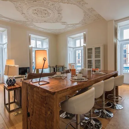 Lovelystay - Cozy Duplex In Alfama Lejlighed Lisboa