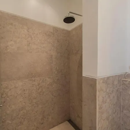 Lovelystay - Cozy Duplex In Alfama Lisboa