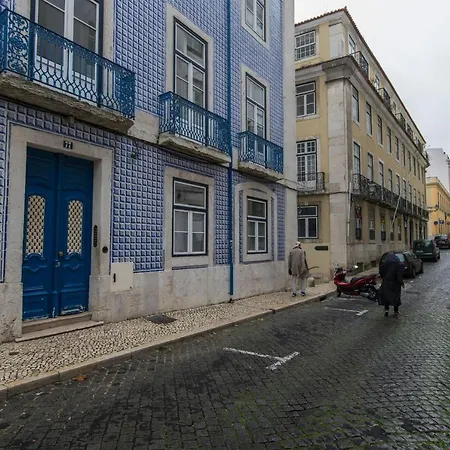 Lejlighed Lovelystay - Cozy Duplex In Alfama *