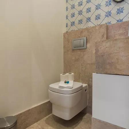 Lovelystay - Cozy Duplex In Alfama Lisboa
