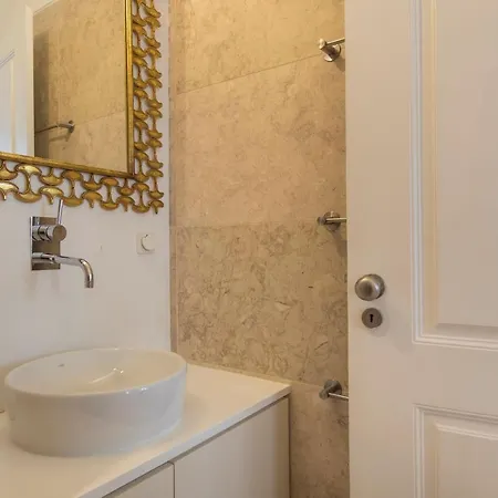 Lovelystay - Cozy Duplex In Alfama Lejlighed *