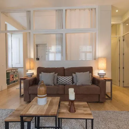 Lovelystay - Cozy Duplex In Alfama Apartamento