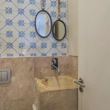 Apartamento Lovelystay - Cozy Duplex In Alfama Lisboa